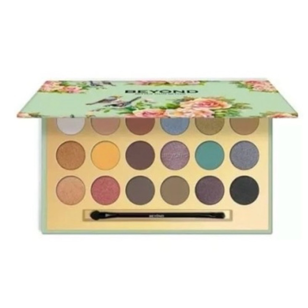 BEYOND Eyeshadow Palette - Peony NWB